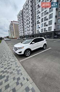 Позашляховик / Кросовер Ford Edge 2018 в 