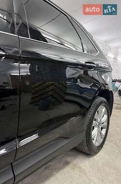 Внедорожник / Кроссовер Ford Edge 2019 в 