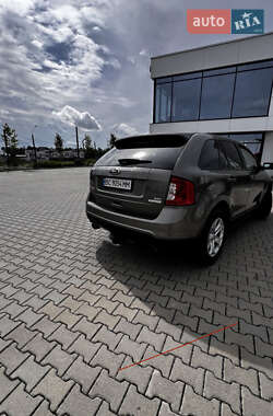 Внедорожник / Кроссовер Ford Edge 2013 в 