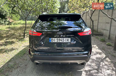 Позашляховик / Кросовер Ford Edge 2022 в 