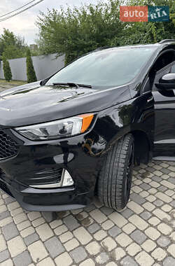 Внедорожник / Кроссовер Ford Edge 2021 в 
