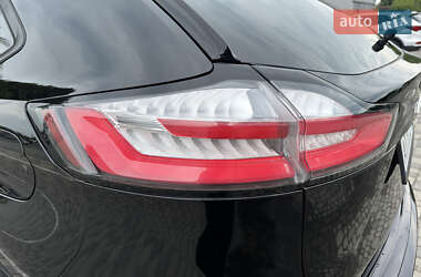 Внедорожник / Кроссовер Ford Edge 2021 в 