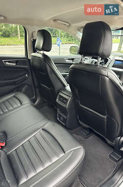 Позашляховик / Кросовер Ford Edge 2020 в 