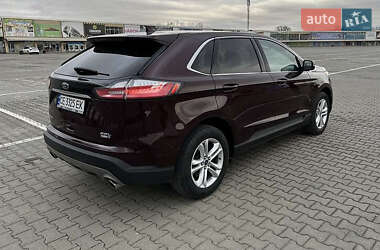 Позашляховик / Кросовер Ford Edge 2019 в 