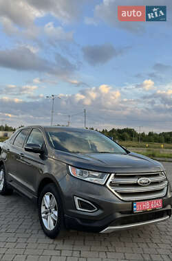 Позашляховик / Кросовер Ford Edge 2015 в 