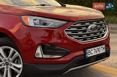 Внедорожник / Кроссовер Ford Edge 2020 в 
