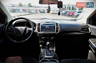 Внедорожник / Кроссовер Ford Edge 2018 в 