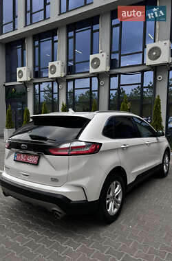 Внедорожник / Кроссовер Ford Edge 2019 в 