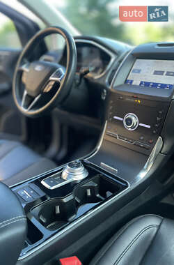 Внедорожник / Кроссовер Ford Edge 2020 в 