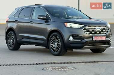 Внедорожник / Кроссовер Ford Edge 2020 в 