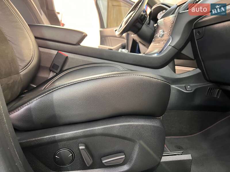 Внедорожник / Кроссовер Ford Edge 2020 в Киеве