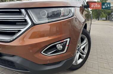 Внедорожник / Кроссовер Ford Edge 2016 в 