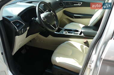 Внедорожник / Кроссовер Ford Edge 2021 в 