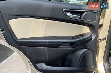 Внедорожник / Кроссовер Ford Edge 2018 в 