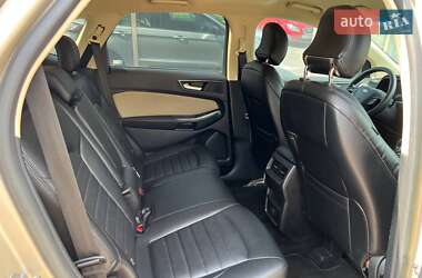 Внедорожник / Кроссовер Ford Edge 2018 в 