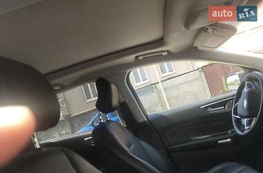 Внедорожник / Кроссовер Ford Edge 2015 в 