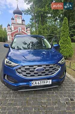 Внедорожник / Кроссовер Ford Edge 2022 в 