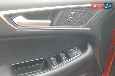 Внедорожник / Кроссовер Ford Edge 2018 в 
