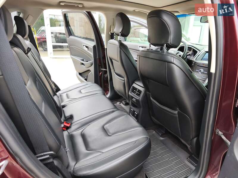 Позашляховик / Кросовер Ford Edge 2019 в Дніпрі