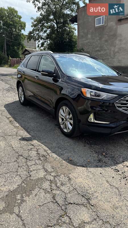 Внедорожник / Кроссовер Ford Edge 2019 в Гайсине