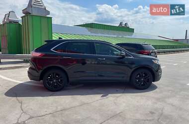 Внедорожник / Кроссовер Ford Edge 2018 в 