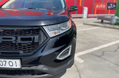 Внедорожник / Кроссовер Ford Edge 2018 в 
