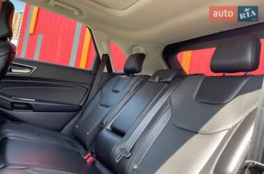 Внедорожник / Кроссовер Ford Edge 2018 в 