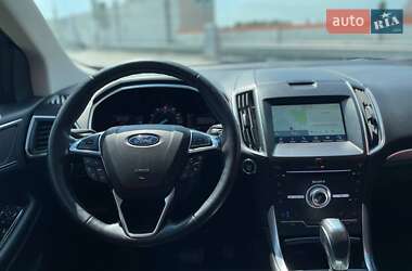 Внедорожник / Кроссовер Ford Edge 2018 в 
