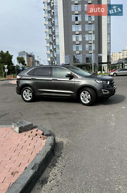 Внедорожник / Кроссовер Ford Edge 2018 в 