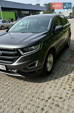 Внедорожник / Кроссовер Ford Edge 2018 в 