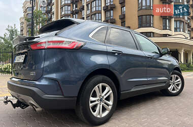 Внедорожник / Кроссовер Ford Edge 2018 в 