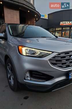 Внедорожник / Кроссовер Ford Edge 2020 в 