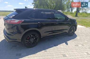 Внедорожник / Кроссовер Ford Edge 2018 в 