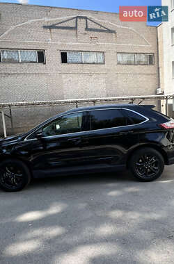 Внедорожник / Кроссовер Ford Edge 2020 в 