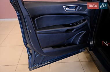 Внедорожник / Кроссовер Ford Edge 2018 в 