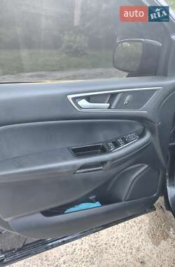 Внедорожник / Кроссовер Ford Edge 2020 в 