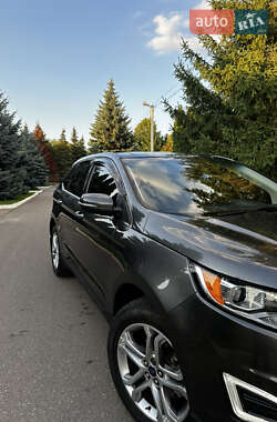 Внедорожник / Кроссовер Ford Edge 2017 в 