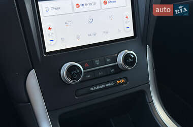 Внедорожник / Кроссовер Ford Edge 2022 в 