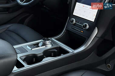 Внедорожник / Кроссовер Ford Edge 2022 в 