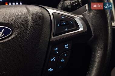 Внедорожник / Кроссовер Ford Edge 2020 в 