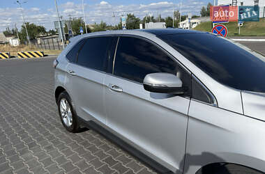 Внедорожник / Кроссовер Ford Edge 2016 в 