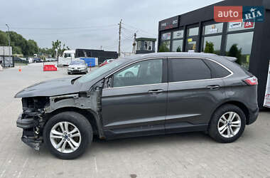 Внедорожник / Кроссовер Ford Edge 2019 в 
