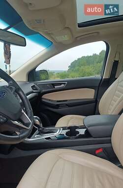 Внедорожник / Кроссовер Ford Edge 2017 в 