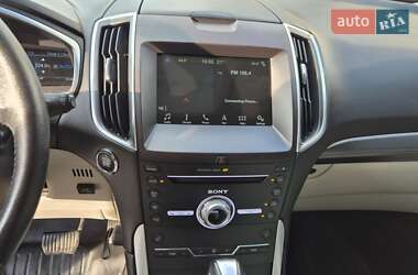 Внедорожник / Кроссовер Ford Edge 2018 в 