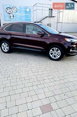 Внедорожник / Кроссовер Ford Edge 2019 в 