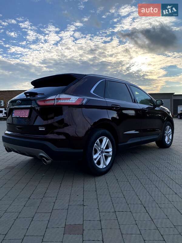Внедорожник / Кроссовер Ford Edge 2019 в Владимире