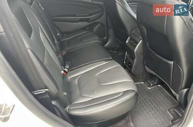 Внедорожник / Кроссовер Ford Edge 2017 в 