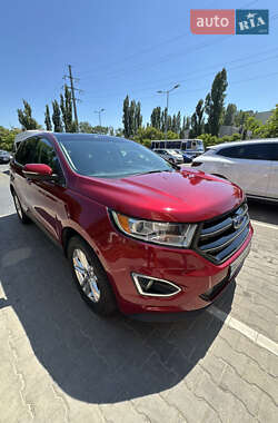 Внедорожник / Кроссовер Ford Edge 2015 в 