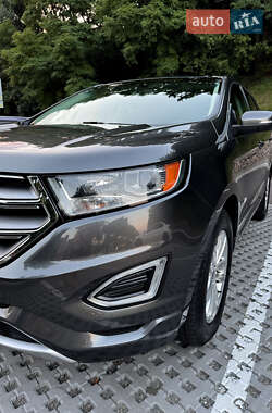 Внедорожник / Кроссовер Ford Edge 2016 в 