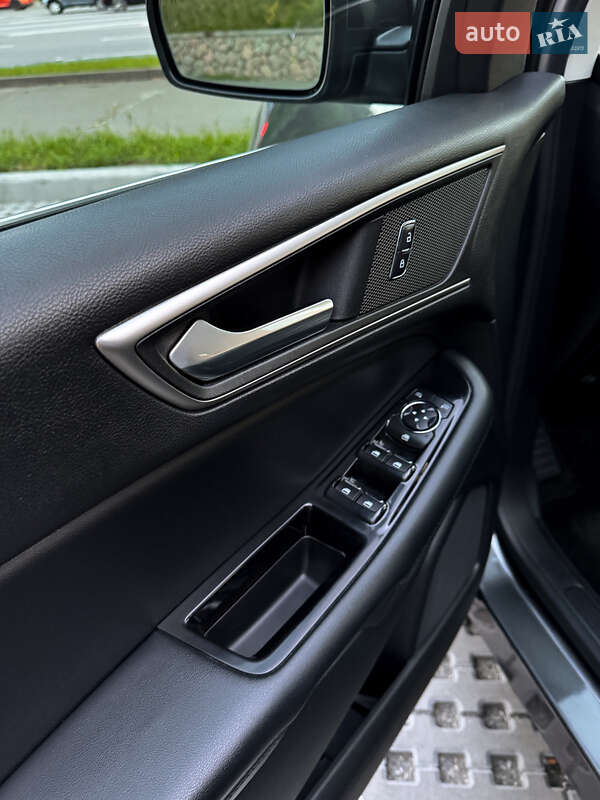 Внедорожник / Кроссовер Ford Edge 2016 в Киеве